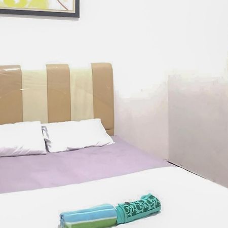 Waringin Guest House Tegal Mitra Reddoorz Esterno foto