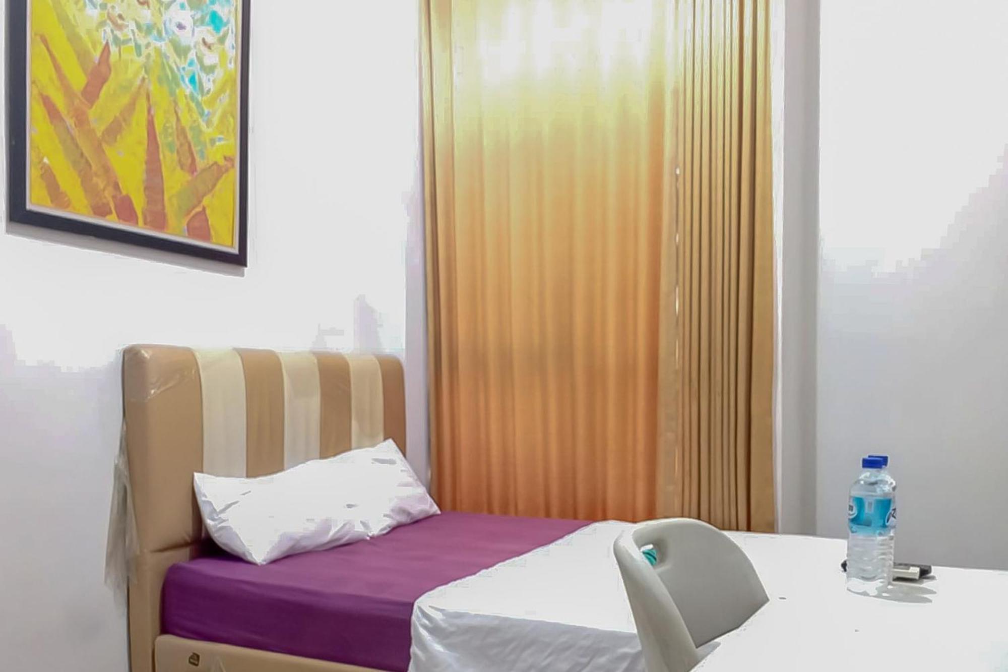 Waringin Guest House Tegal Mitra Reddoorz Esterno foto